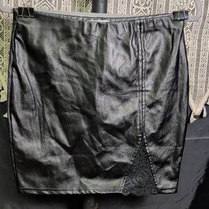 Canyon Walker Ladies Large Black Skirt Lace Slit L nwot